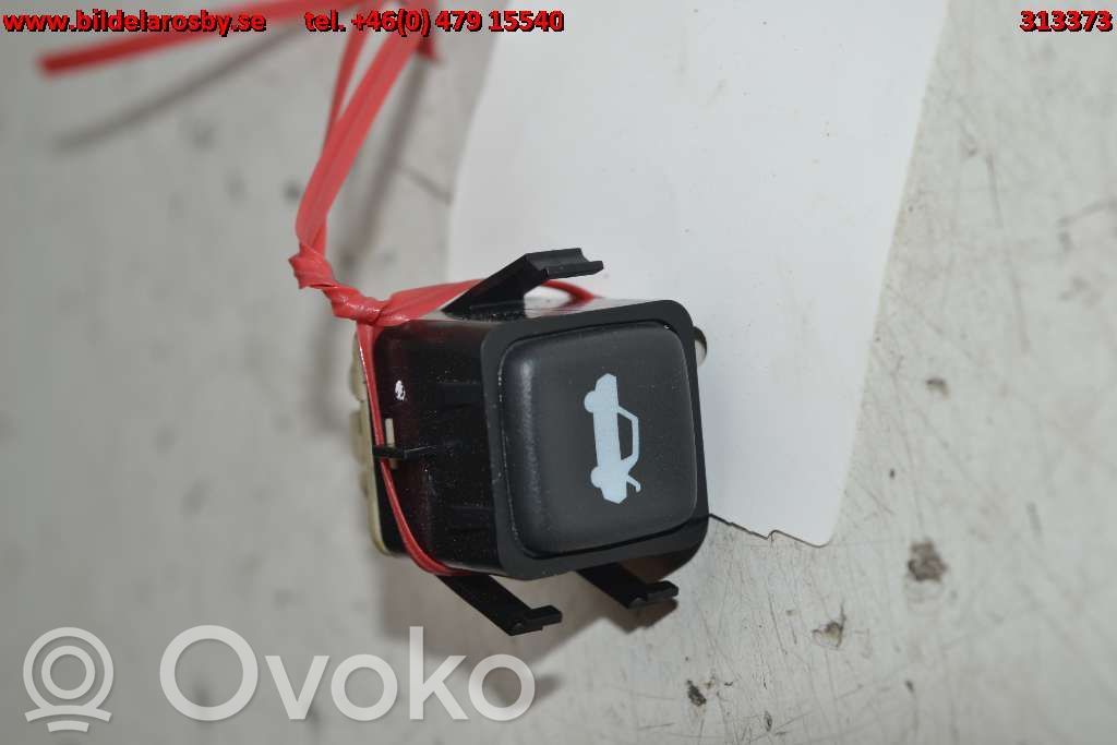 Chevrolet Corvette Tailgate/boot open switch button 