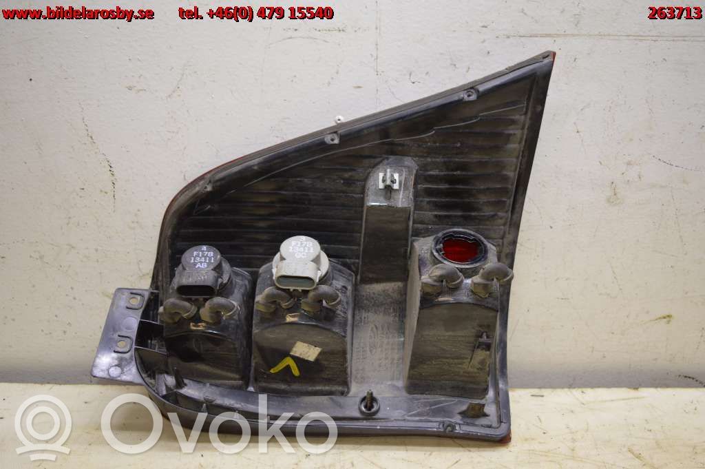 Ford Windstar Luz trasera/de freno 