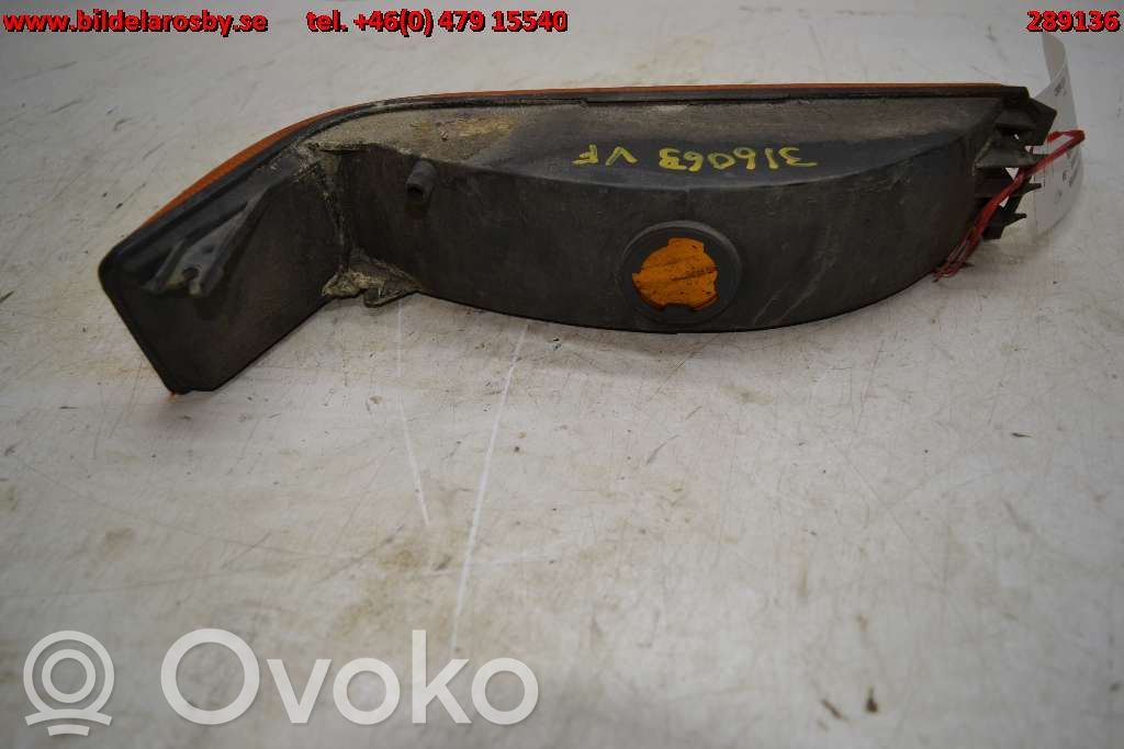 Jeep Grand Cherokee Front indicator light 