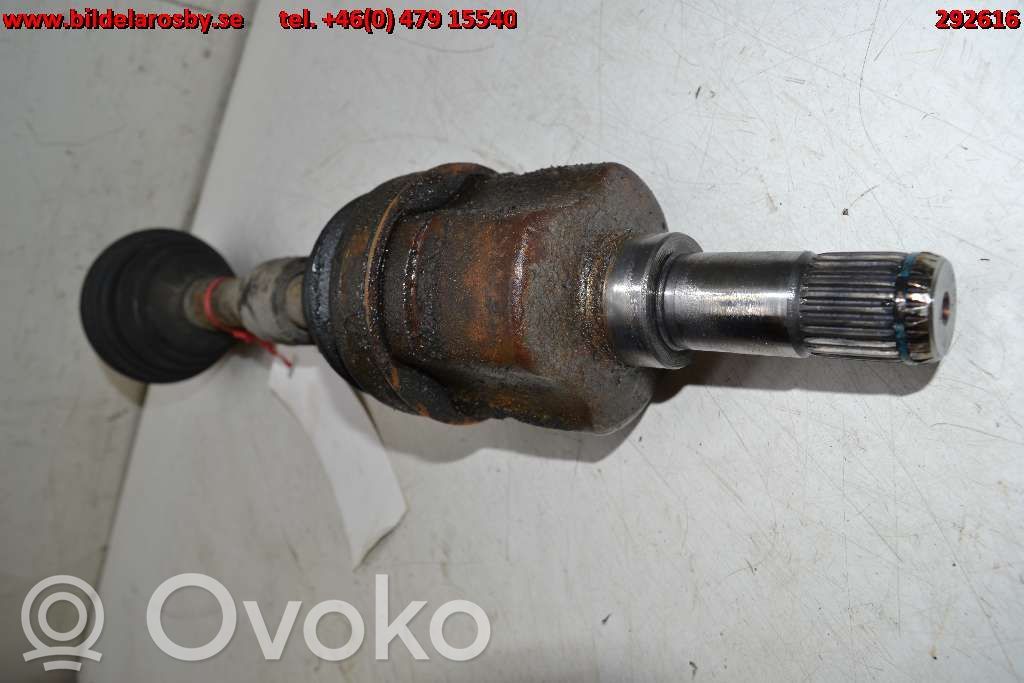 Etuvetoakseli   44702691BL