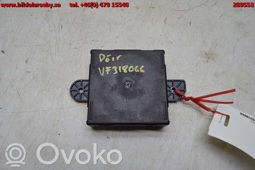 Door control unit/module   59108045L,68225103AC