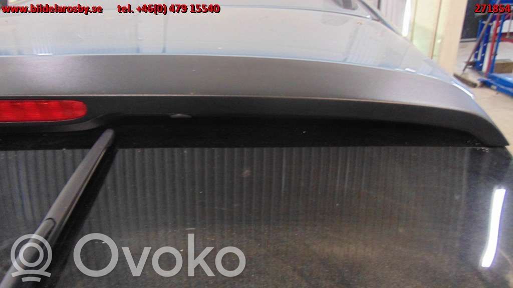 Tailgate/trunk spoiler   16900386