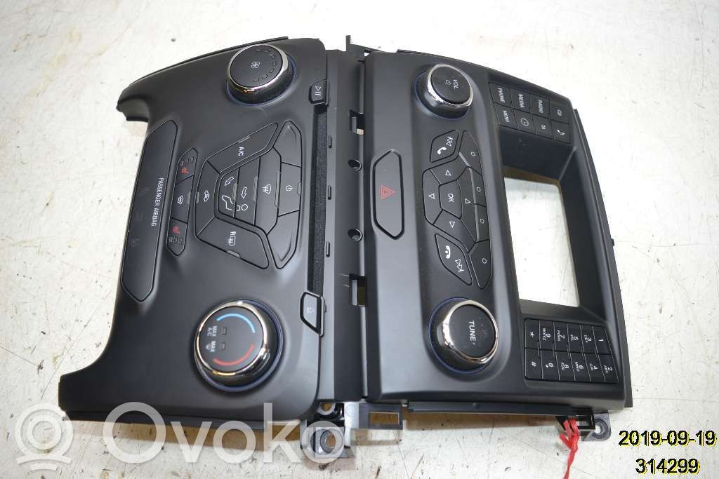 Climate control unit   EB3T18E243LL
