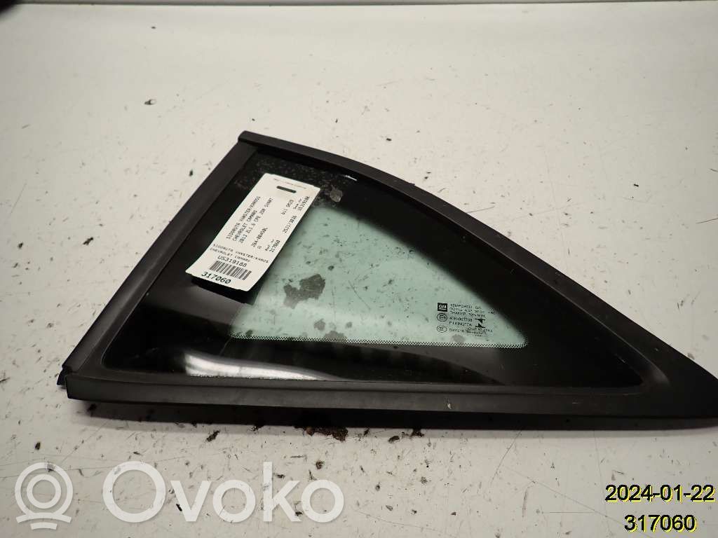 Rear side window   28400450L