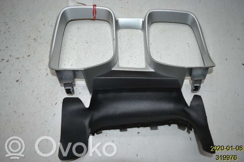 Dashboard trim   92240629