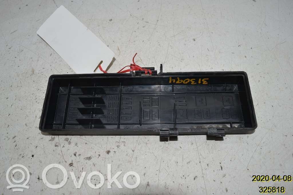 Fuse box cover   6436105