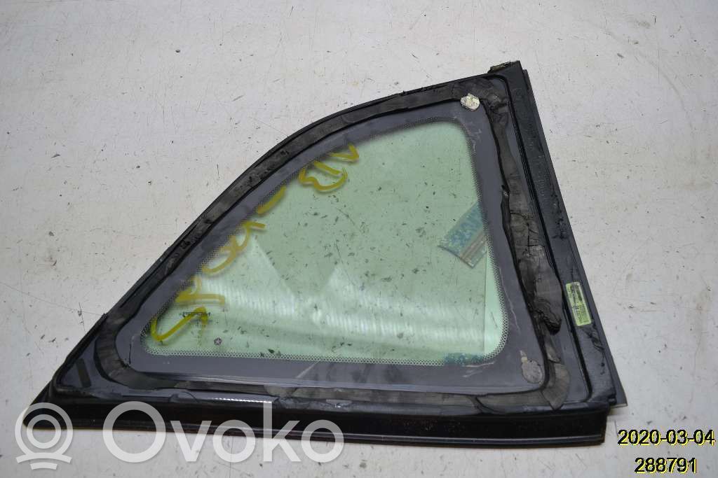 Dodge Challenger Rear side window 