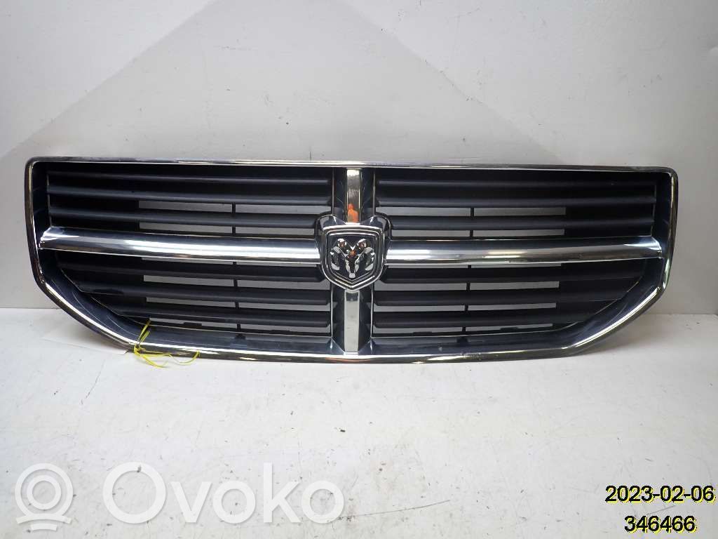 Dodge Caliber Front bumper lower grill 