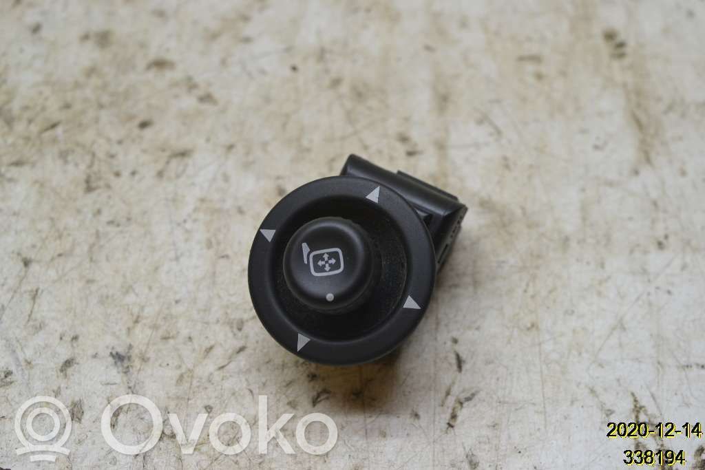 Ford Mustang V Wing mirror switch 