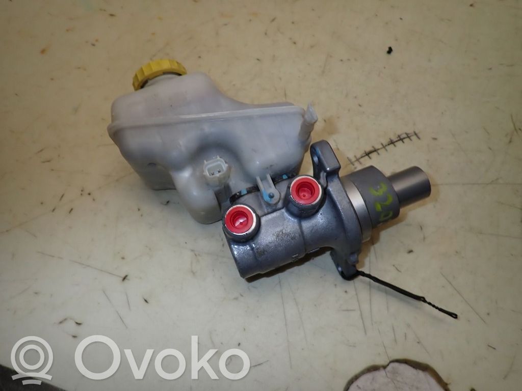 Master brake cylinder   54100263