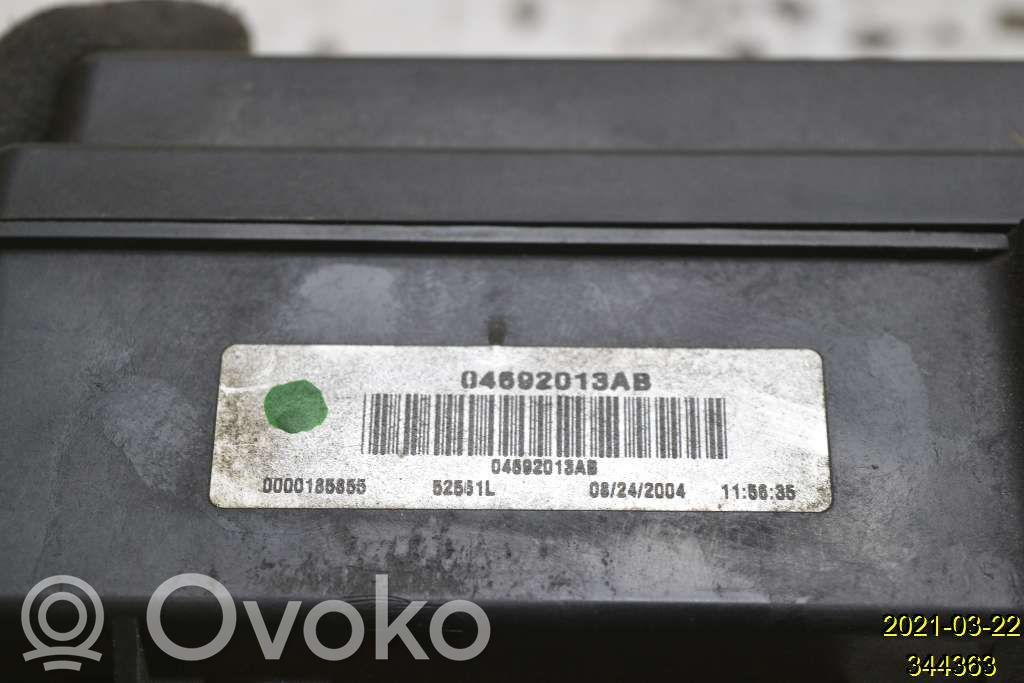 Fuse module   04692013AB