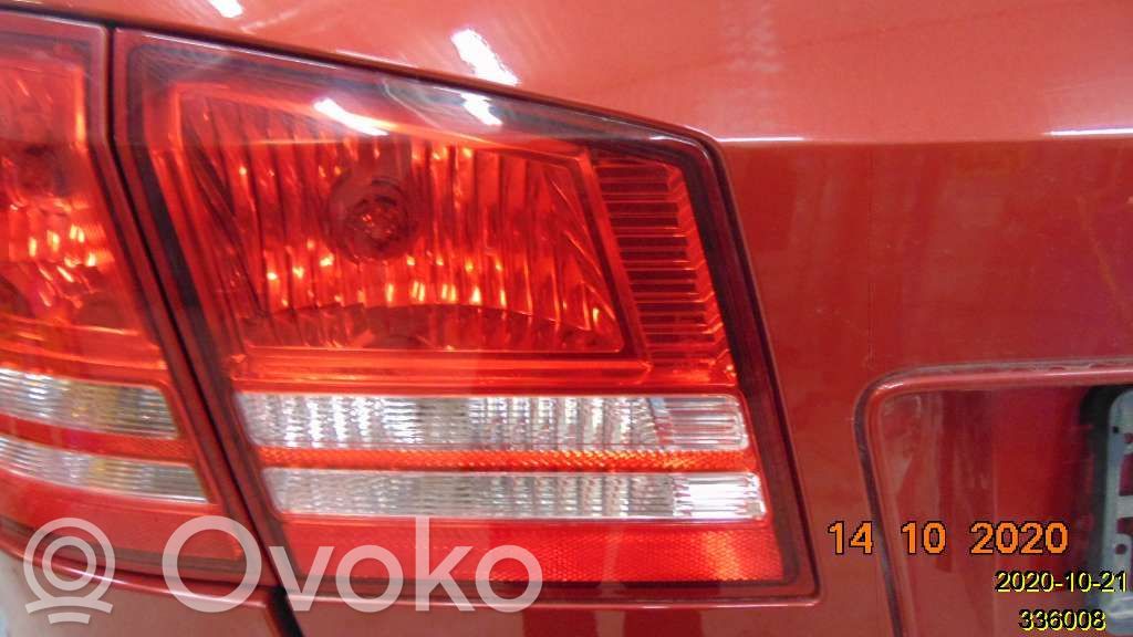 Dodge Journey Aizmugurējais lukturis pārsegā 