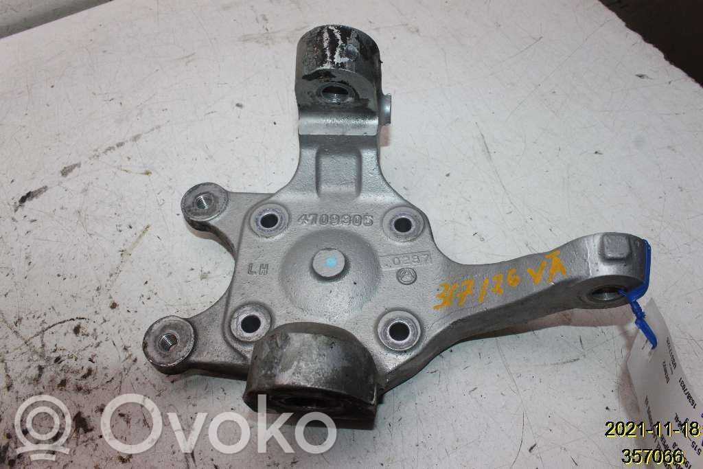 Dodge Viper Front wheel hub spindle knuckle 