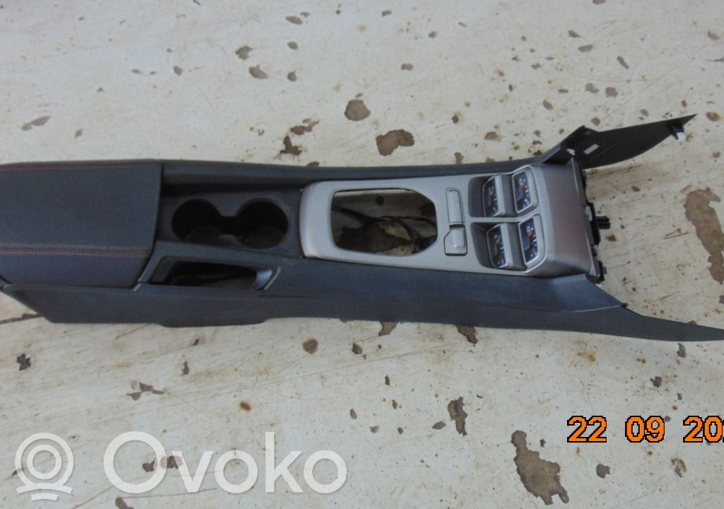 Chevrolet Camaro Center console 