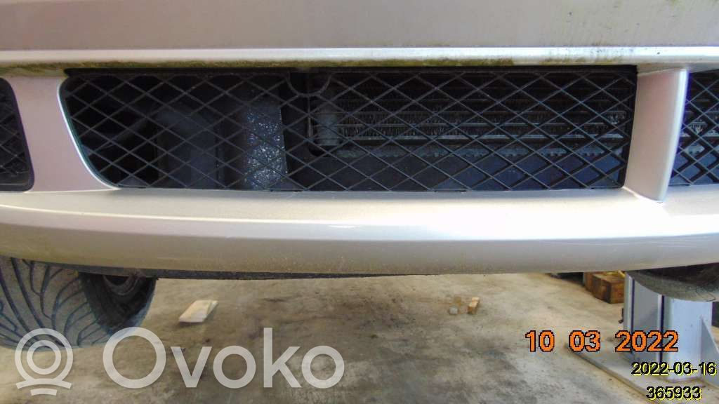 Chrysler PT Cruiser Front bumper lower grill 