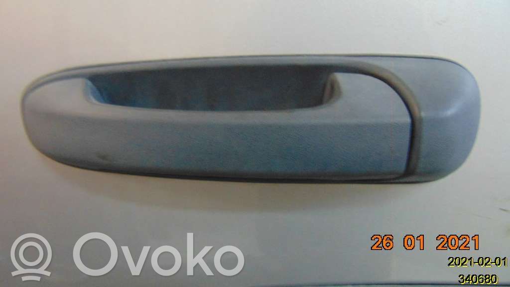 Jeep Cherokee Manecilla externa puerta delantera 