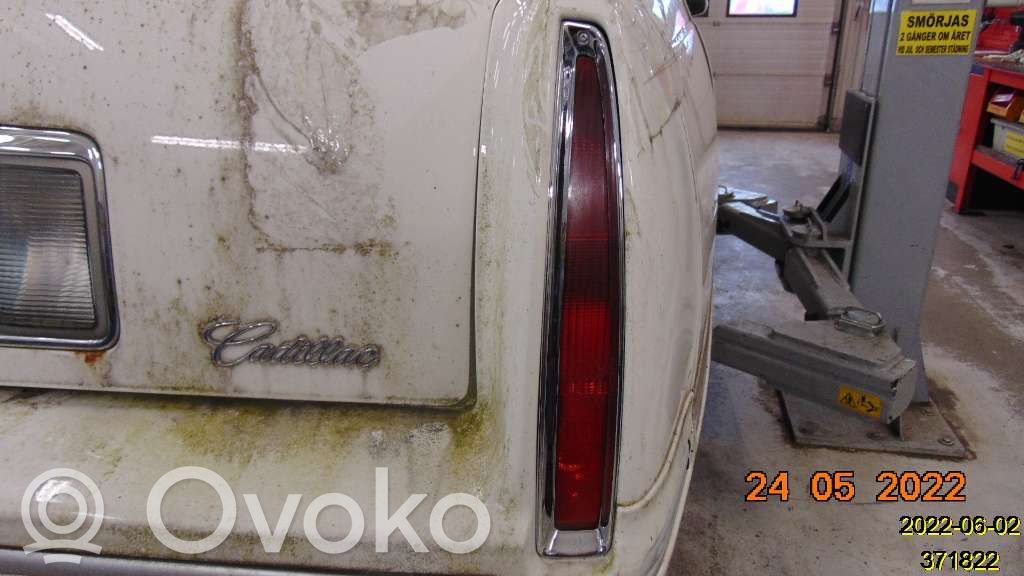 Rear/tail lights   16601517R