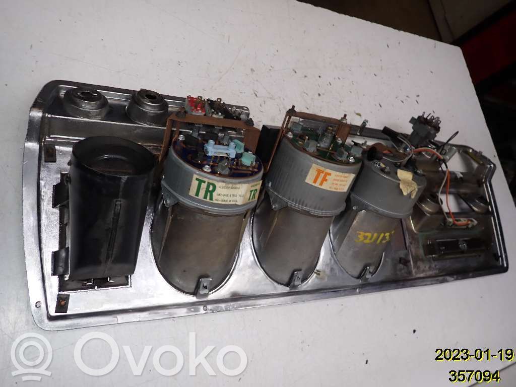 Speedometer (instrument cluster)   25700380
