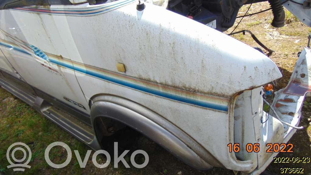 Chevrolet Express Sparnas 