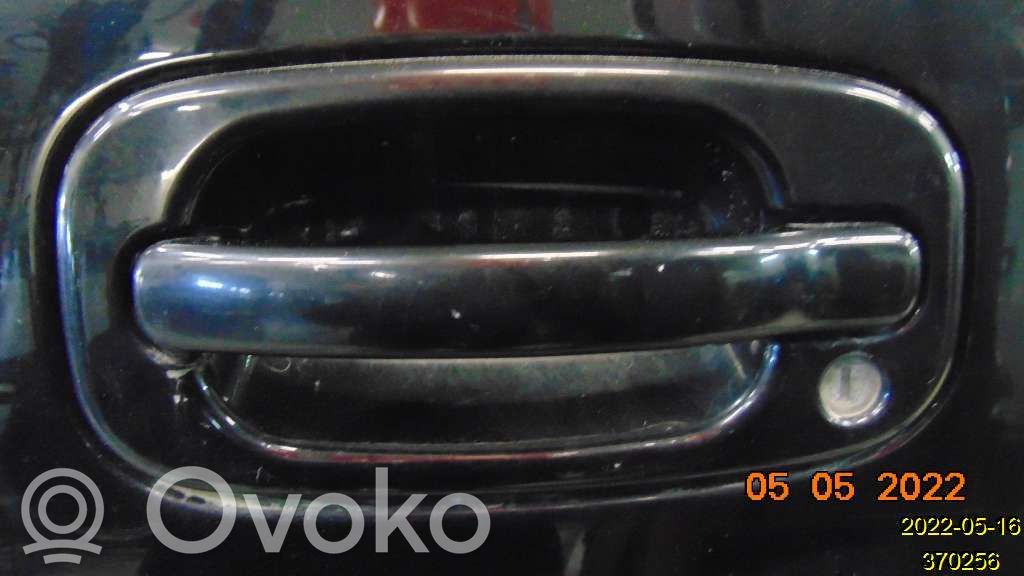 Chevrolet Suburban Manecilla externa puerta delantera 