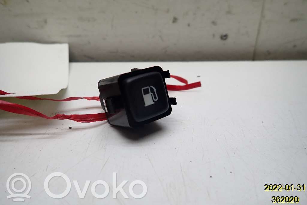 Chevrolet Corvette Fuel tank opening switch 