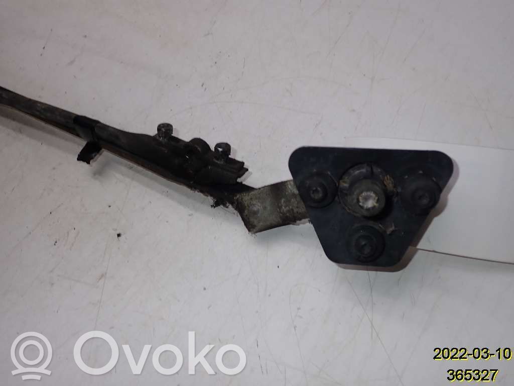 Chevrolet Corvette Front wiper linkage 