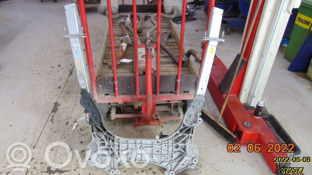 Jeep Cherokee Rama pomocnicza przednia 