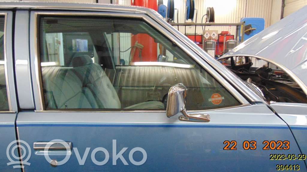 Chevrolet Caprice Дверь 