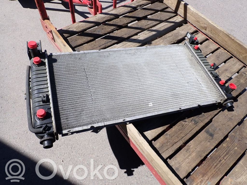Chevrolet Silverado Aušinimo skysčio radiatorius 