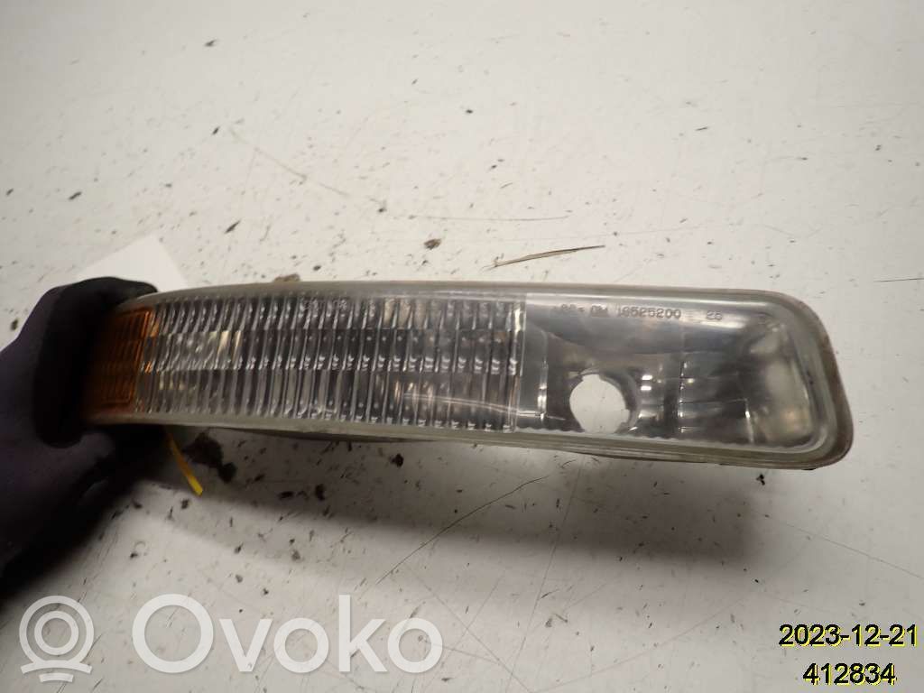 Chevrolet Suburban Front indicator light 