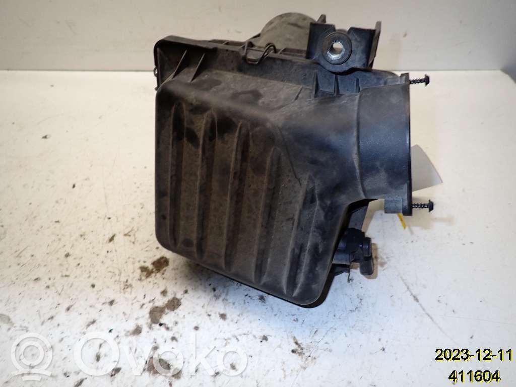 Chrysler 300 - 300C Air filter box 