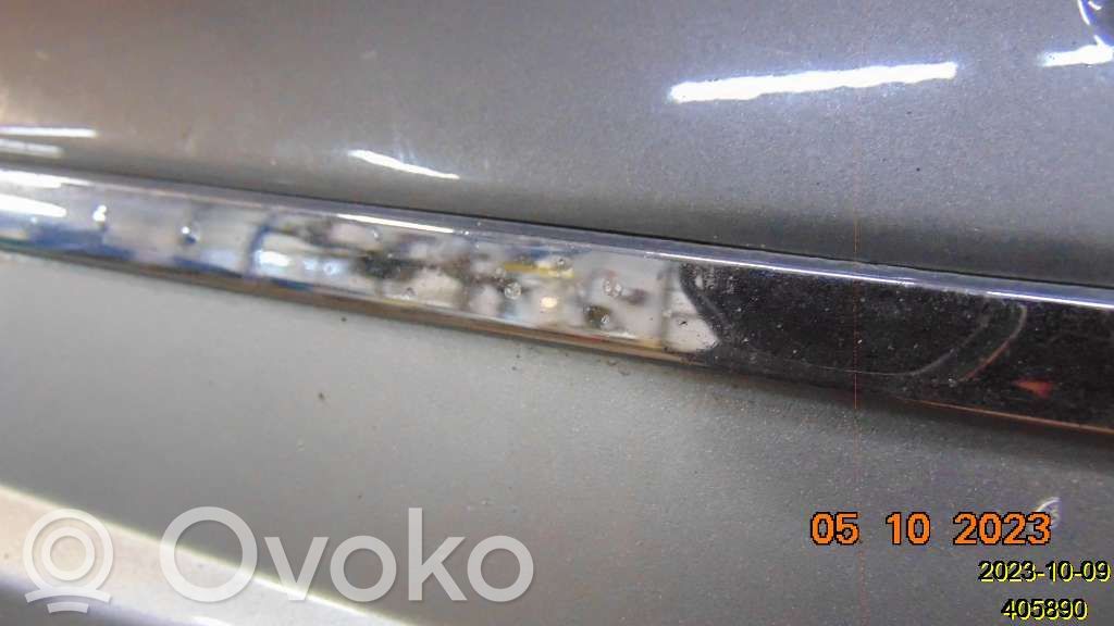 Cadillac SRX Front bumper lower grill 