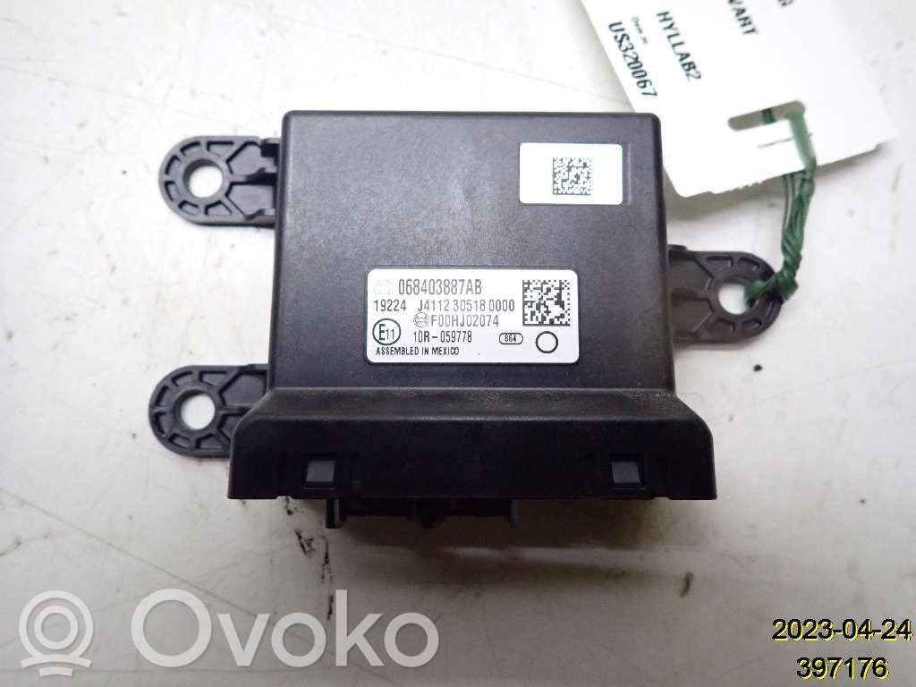 Parking PDC control unit/module   68271822AG,59114642,68403887AB
