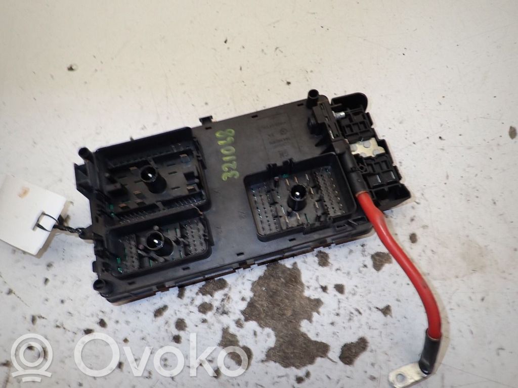 Chevrolet Cruze Fuse module 