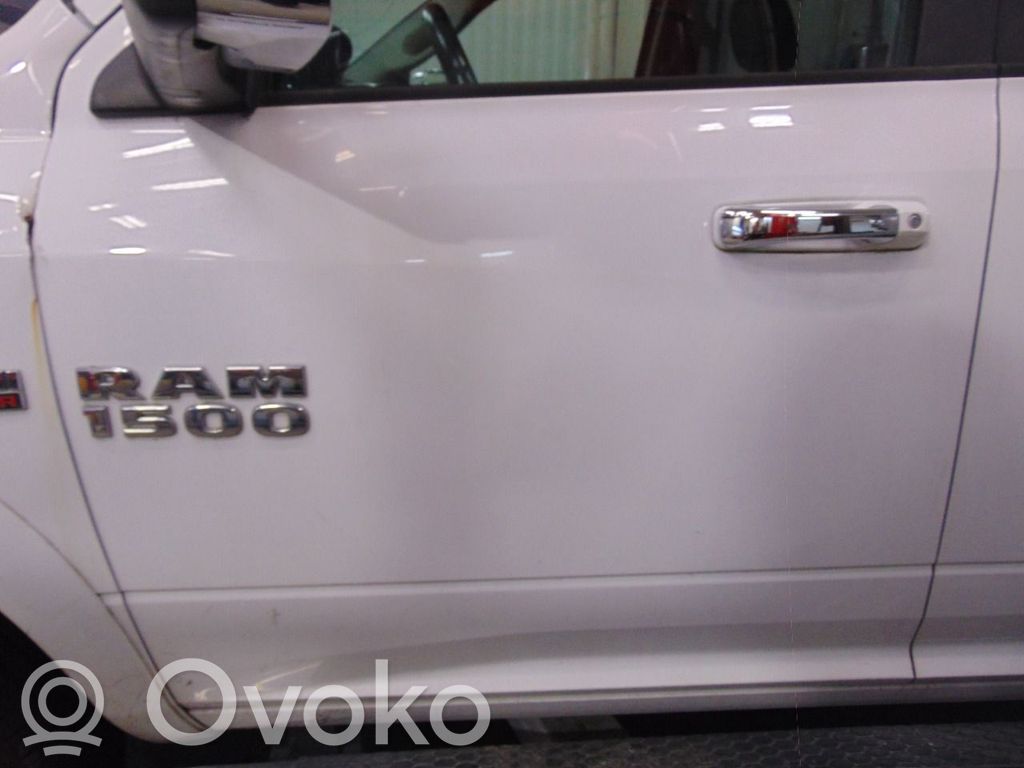 Dodge RAM Durvis 