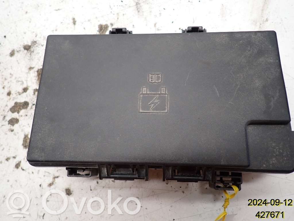 Saugiklių blokas   68322371AB