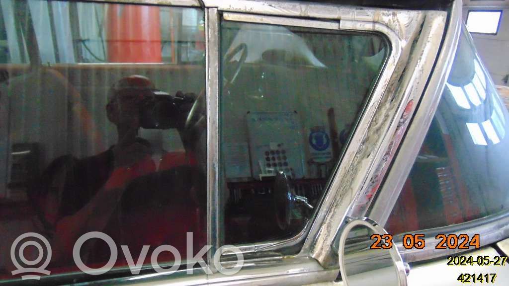 Cadillac DeVille Geam ventilare ușă față patru uși
