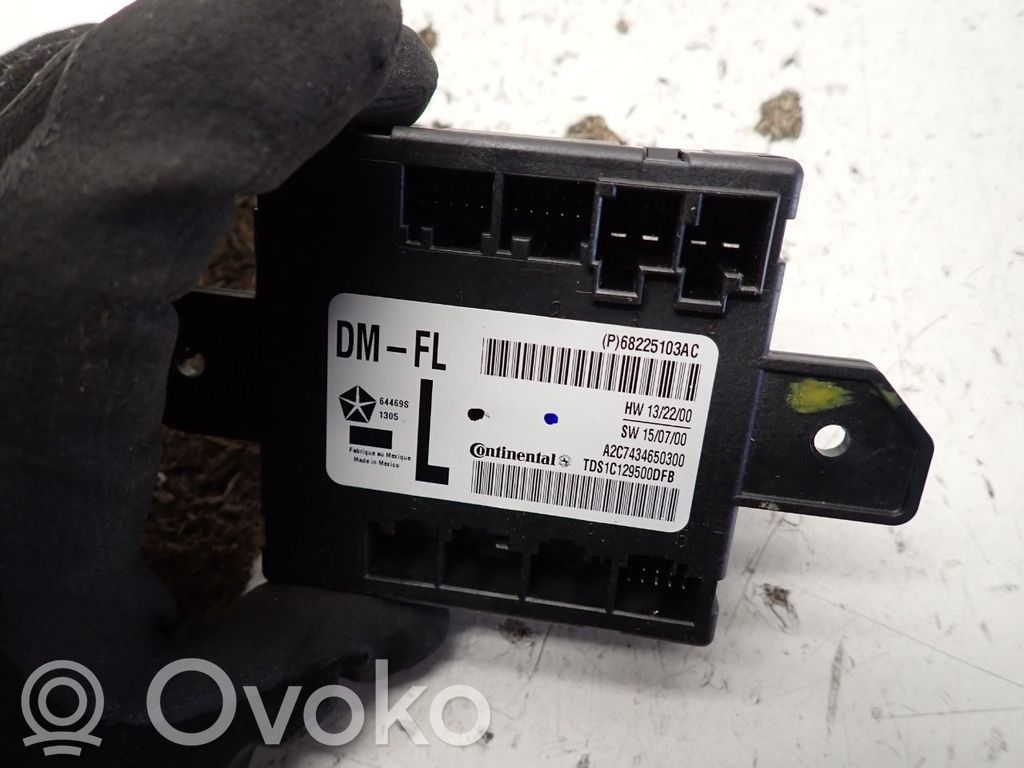Unité de commande module de porte   68225103AC,59108045L