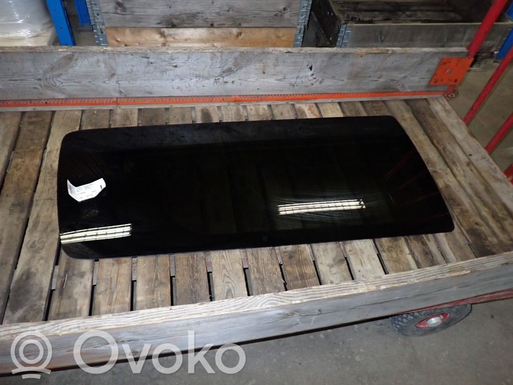 Chevrolet Express Geam lateral spate 