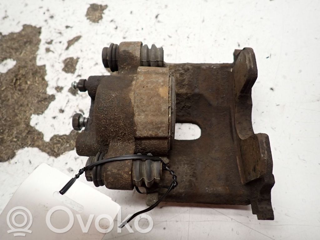Dodge RAM Задний суппорт 