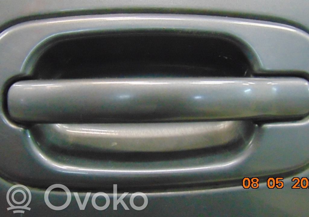 Chevrolet Tahoe Manecilla externa puerta delantera 