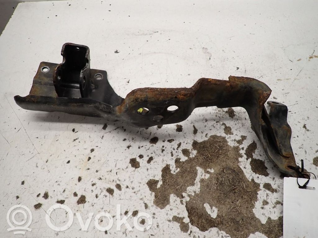 Dodge RAM Engine mounting bracket 