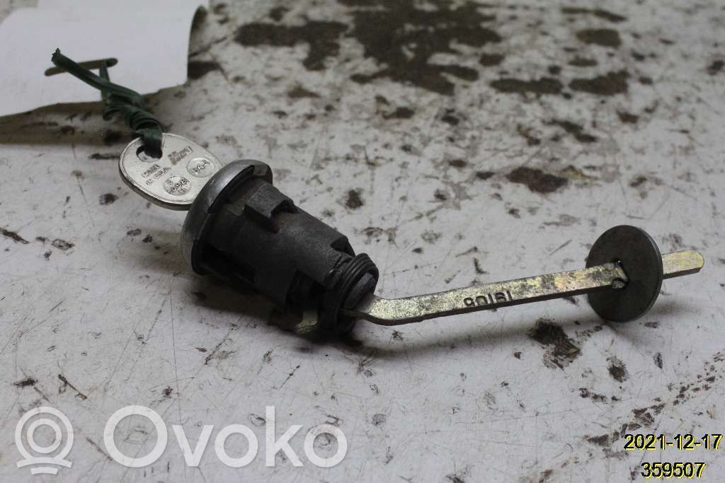 Užrakinimo spynelė (prie rankenos)