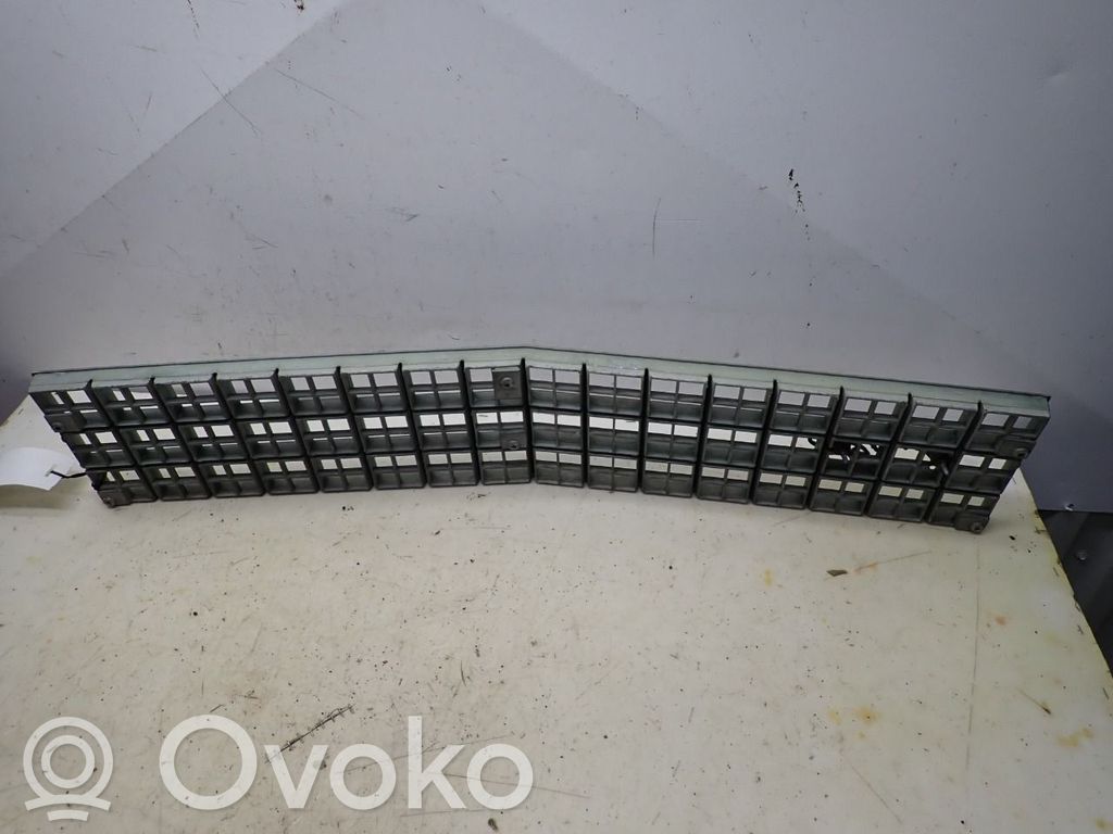 Chevrolet Caprice Front bumper lower grill 