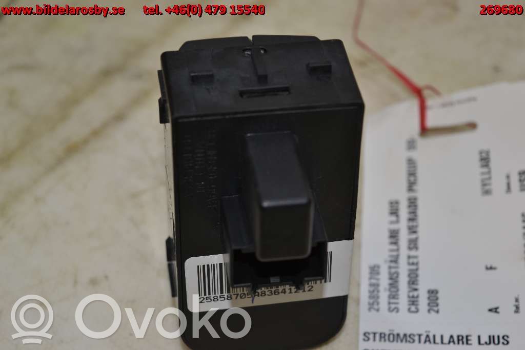 Chevrolet Silverado Light switch 