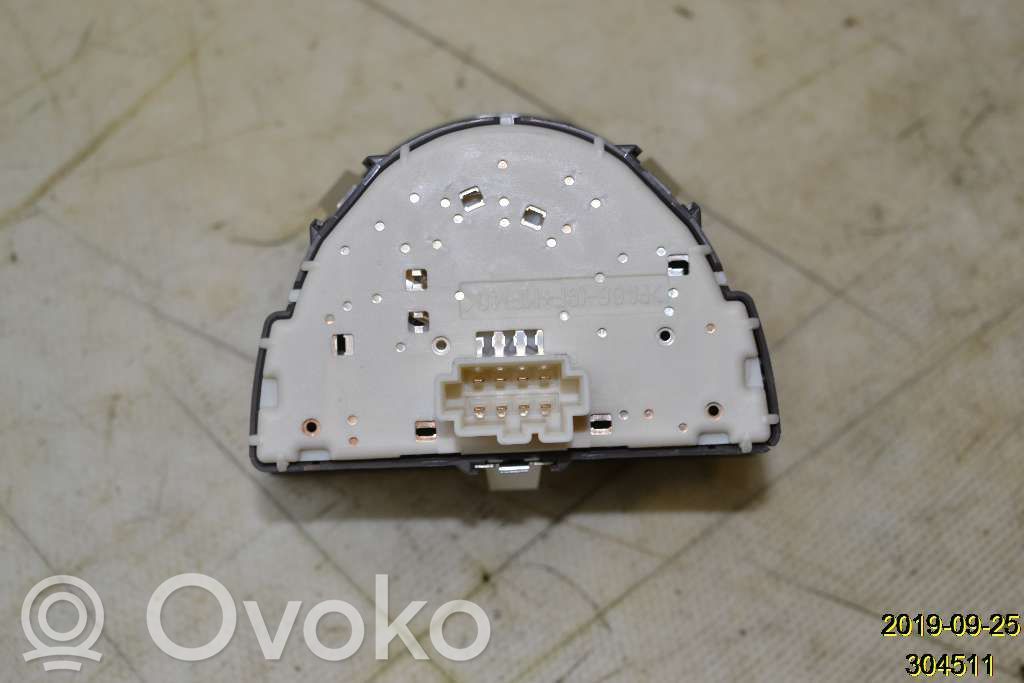 Light switch   12761143,12761143