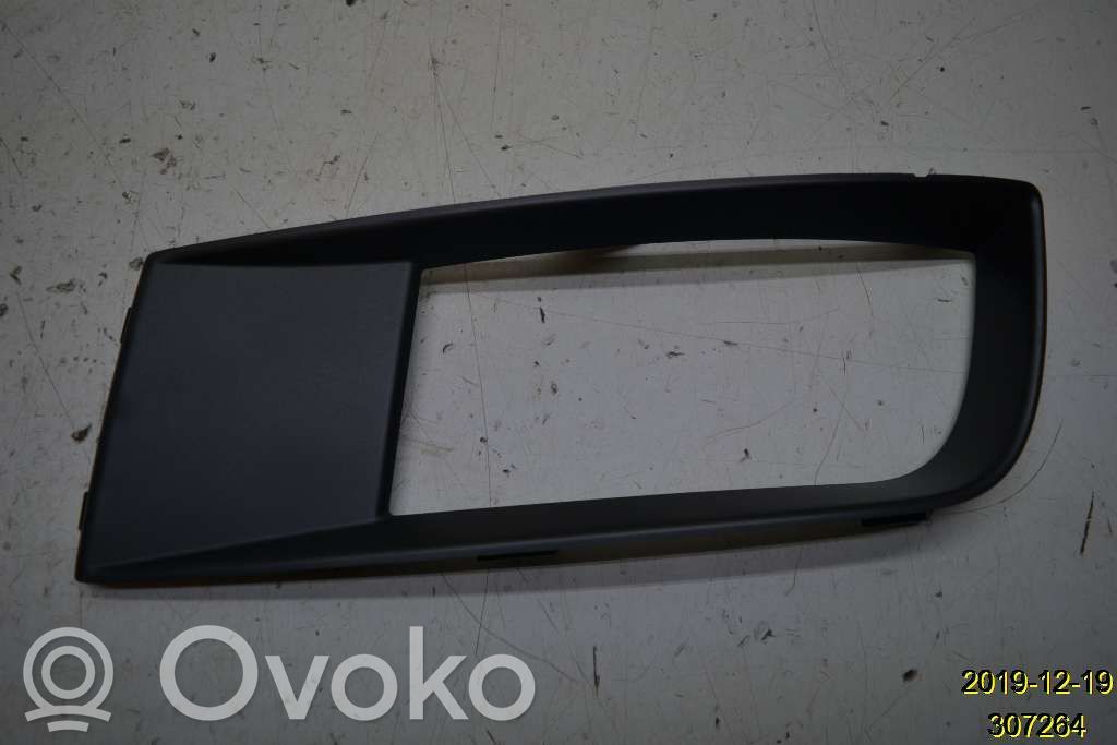 Cadillac BLS Grille antibrouillard avant 