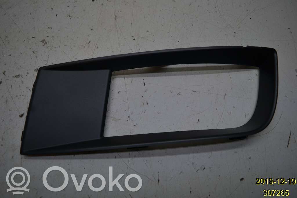 Cadillac BLS Grille antibrouillard avant 