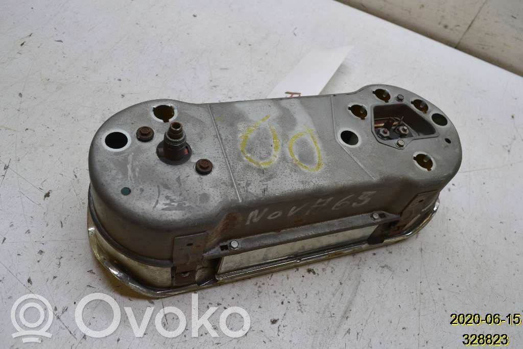 Speedometer (instrument cluster)