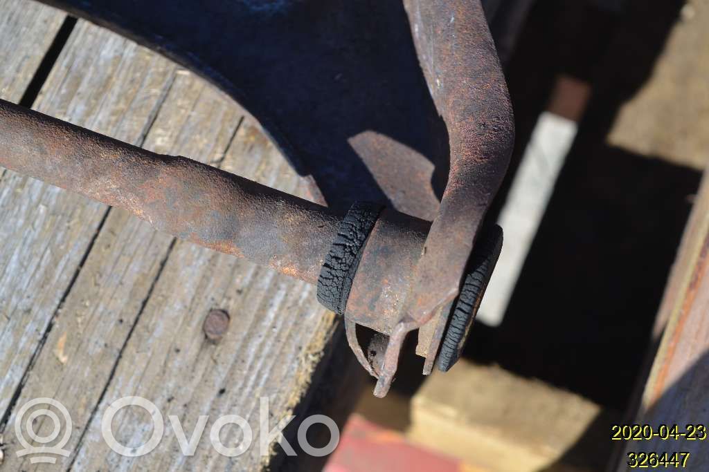 Рычаг в форме «U»   51100339R
